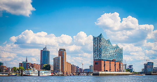 Blick auf Hamburg und die Elbphilharmonie
