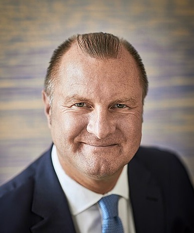 Portrait Prof. Dr. Michael Sauerbier